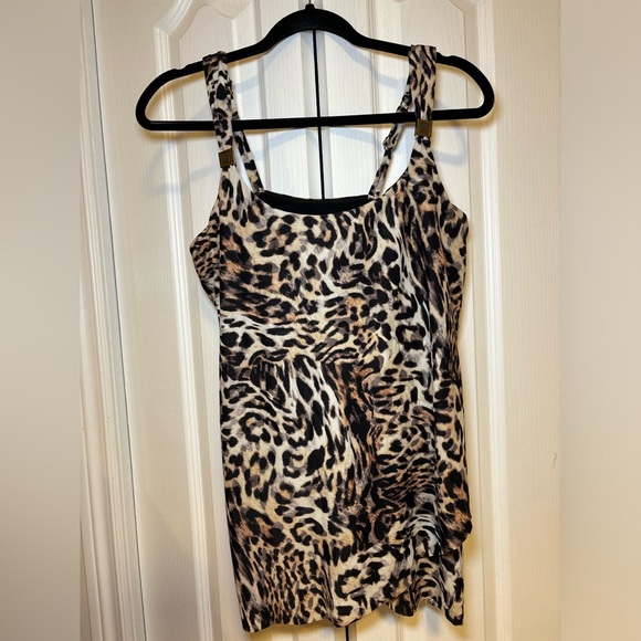 MiracleSuit - Leopard Print Women's SwimSuit Dazzle Tankini Top in Ocicat - Picture 2 of 10